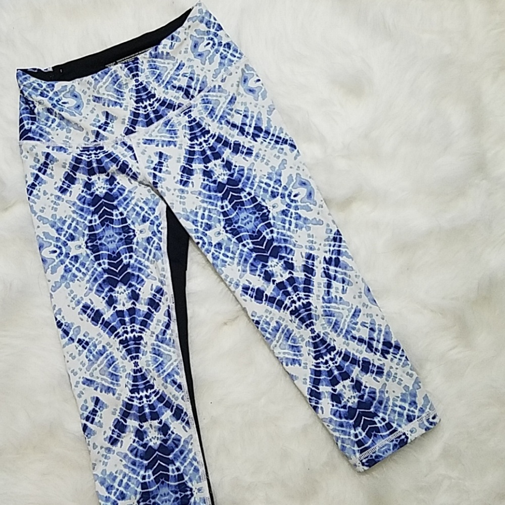 Victoria's  Secret Sport Blue Tie Dye Leggings - Picture 3 of 8